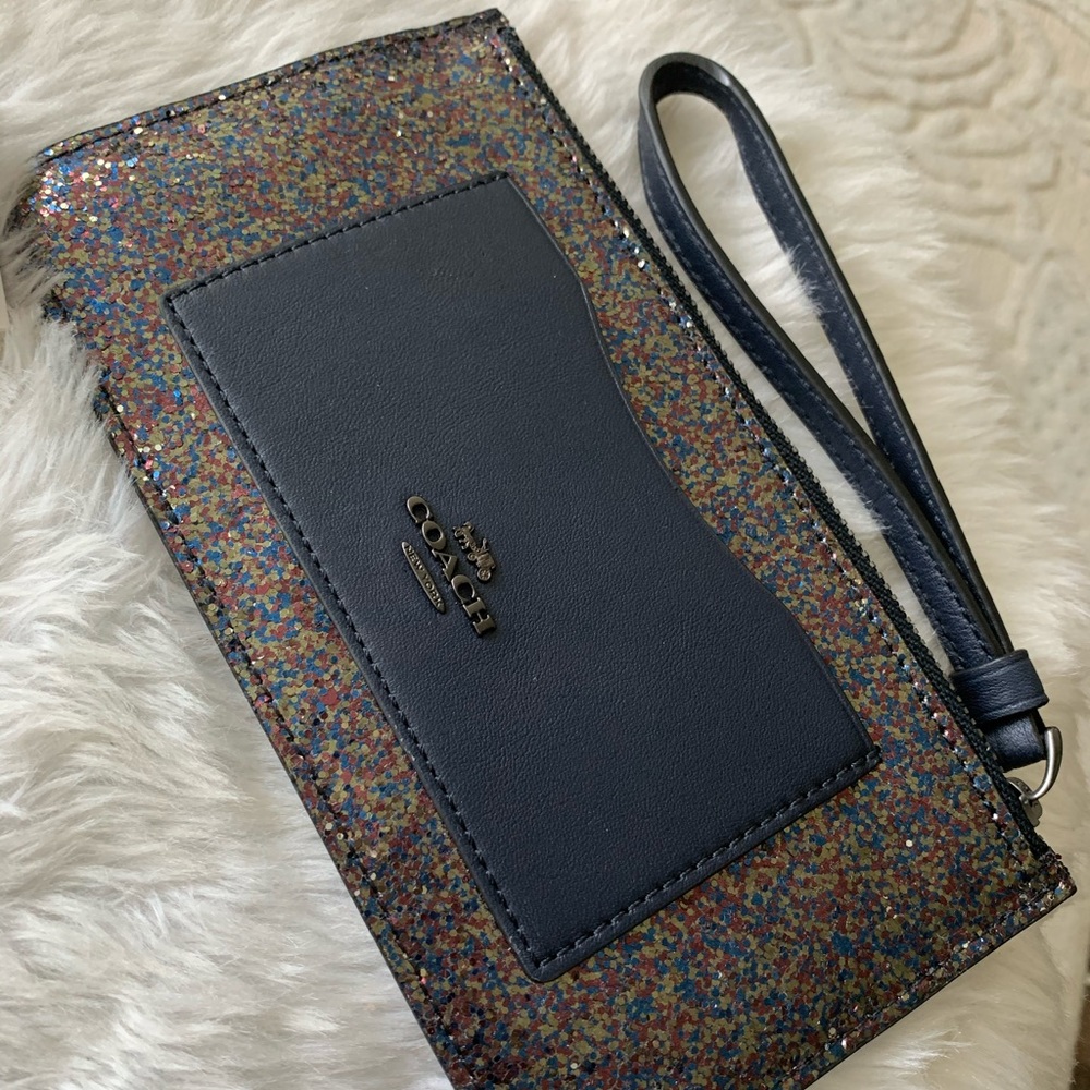 Coach Glitter Top Zipper Wallet ✨